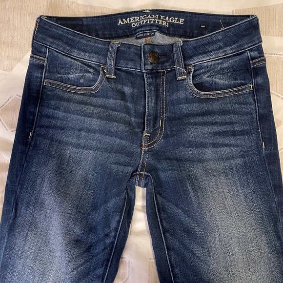 American Eagle Super Stretch Medium Wash Jeggings - Picture 3 of 4